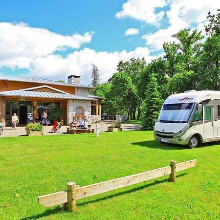 Albirondack Camping Lodge & Spa 외부 사진