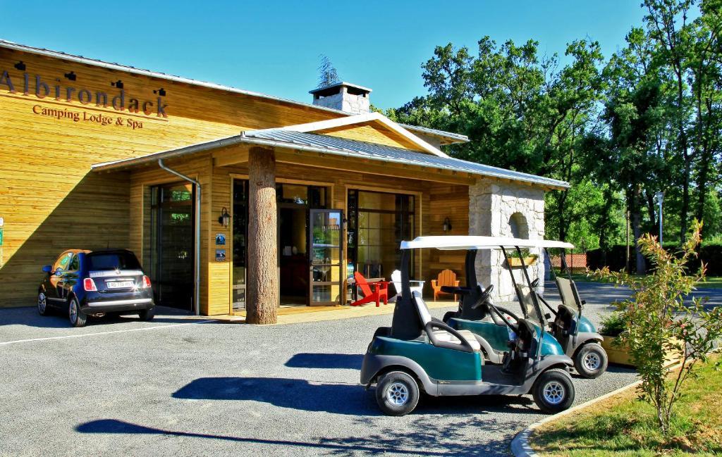 Albirondack Camping Lodge & Spa 외부 사진