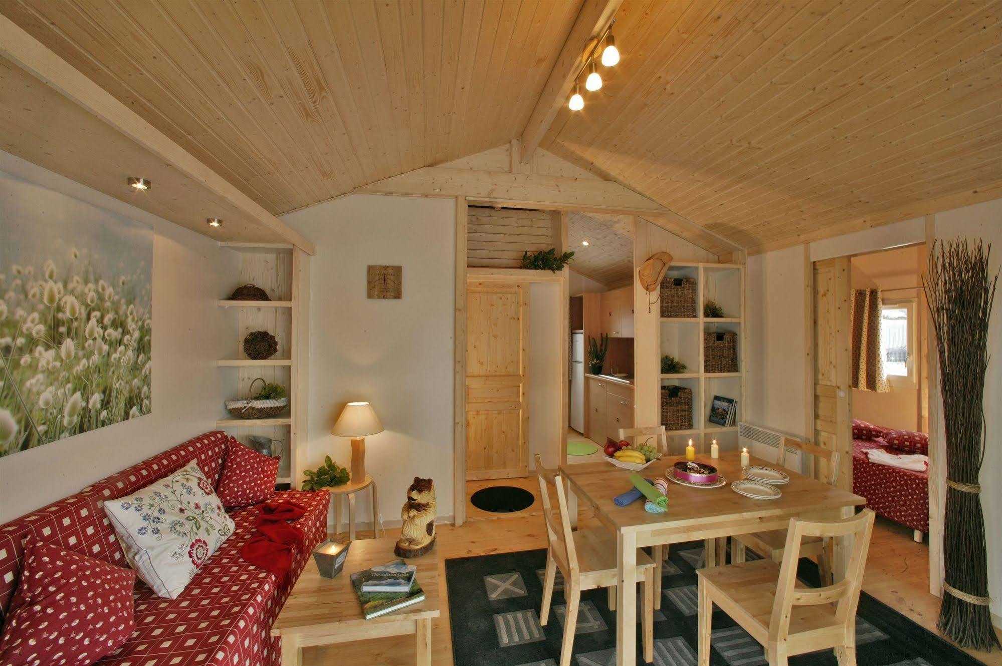 Albirondack Camping Lodge & Spa 외부 사진