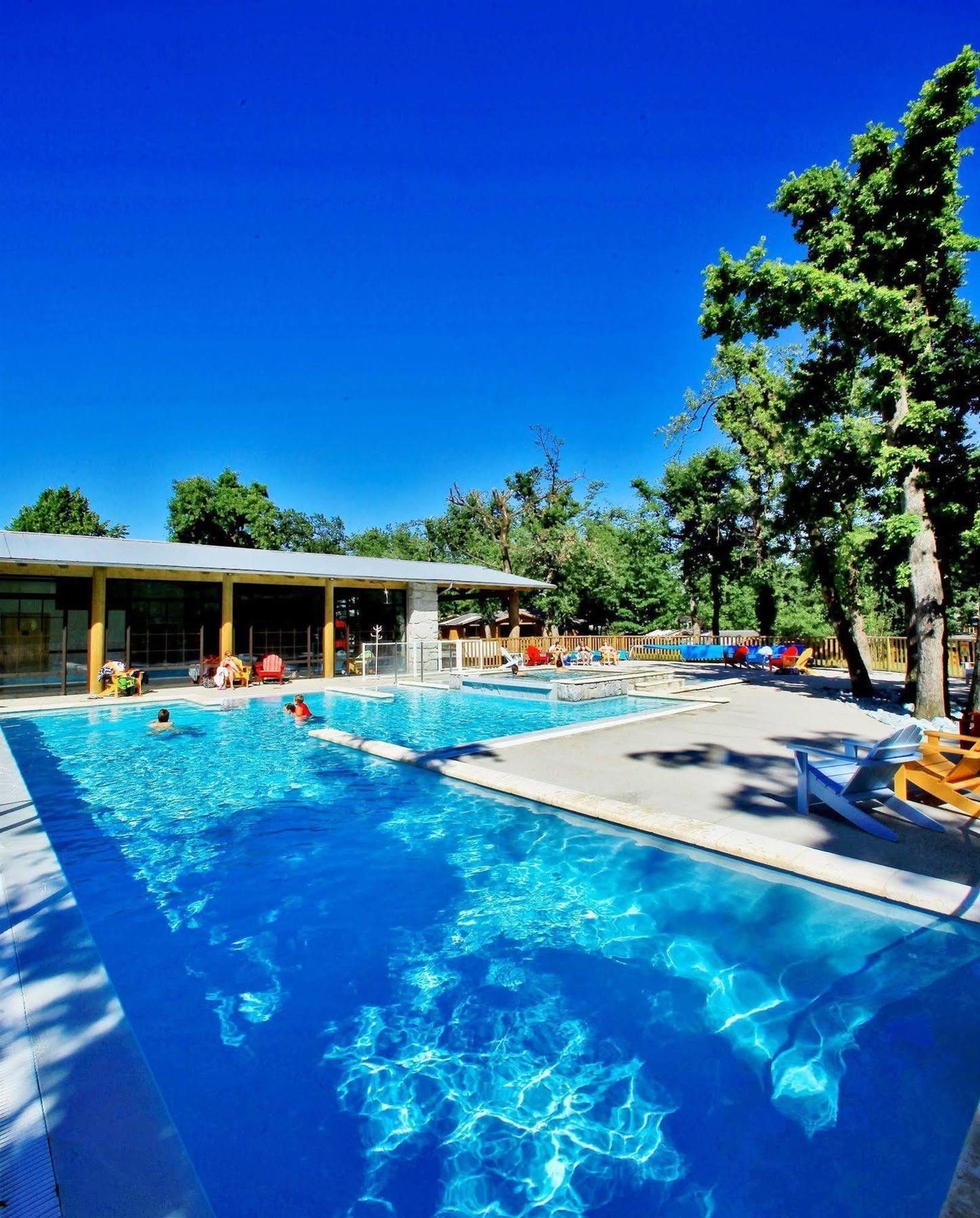 Albirondack Camping Lodge & Spa 외부 사진