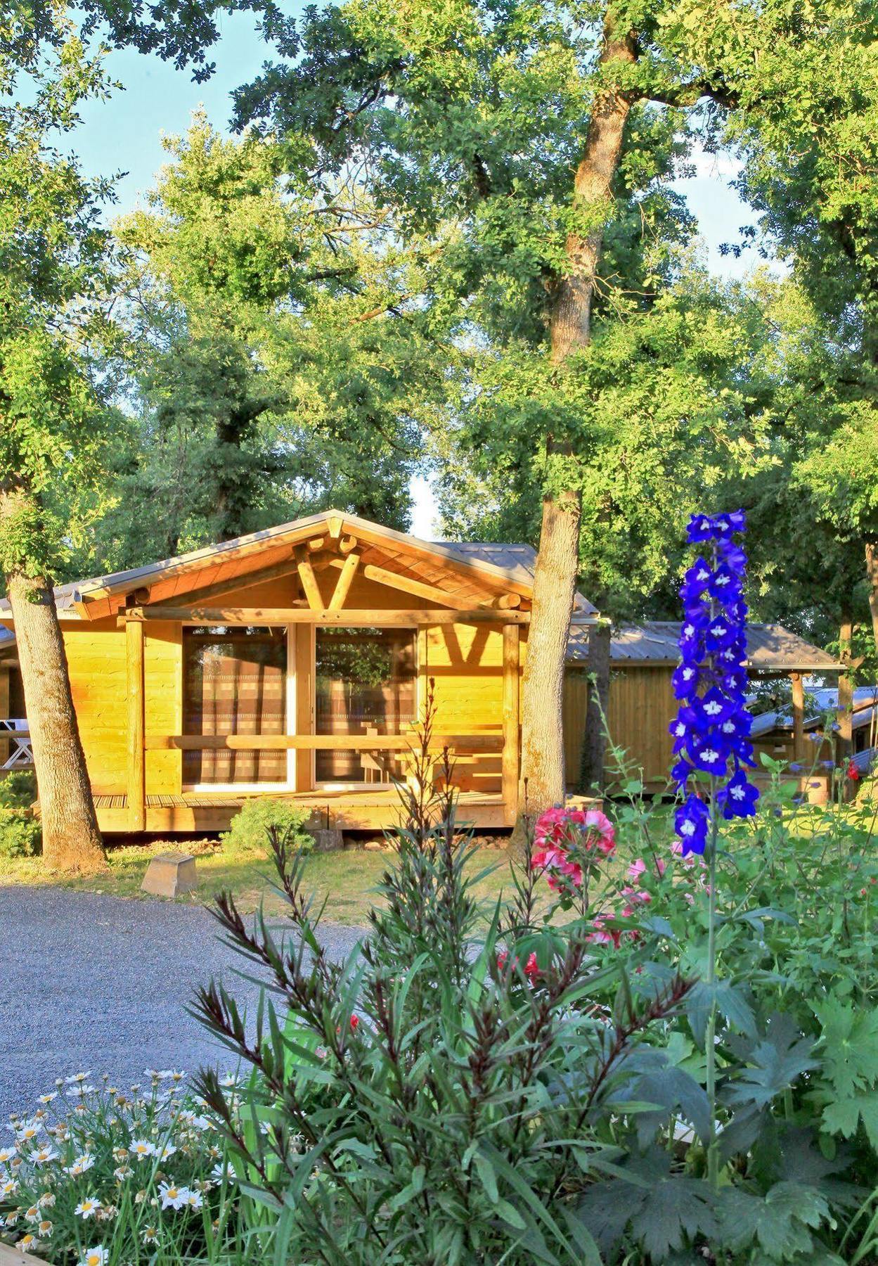Albirondack Camping Lodge & Spa 외부 사진