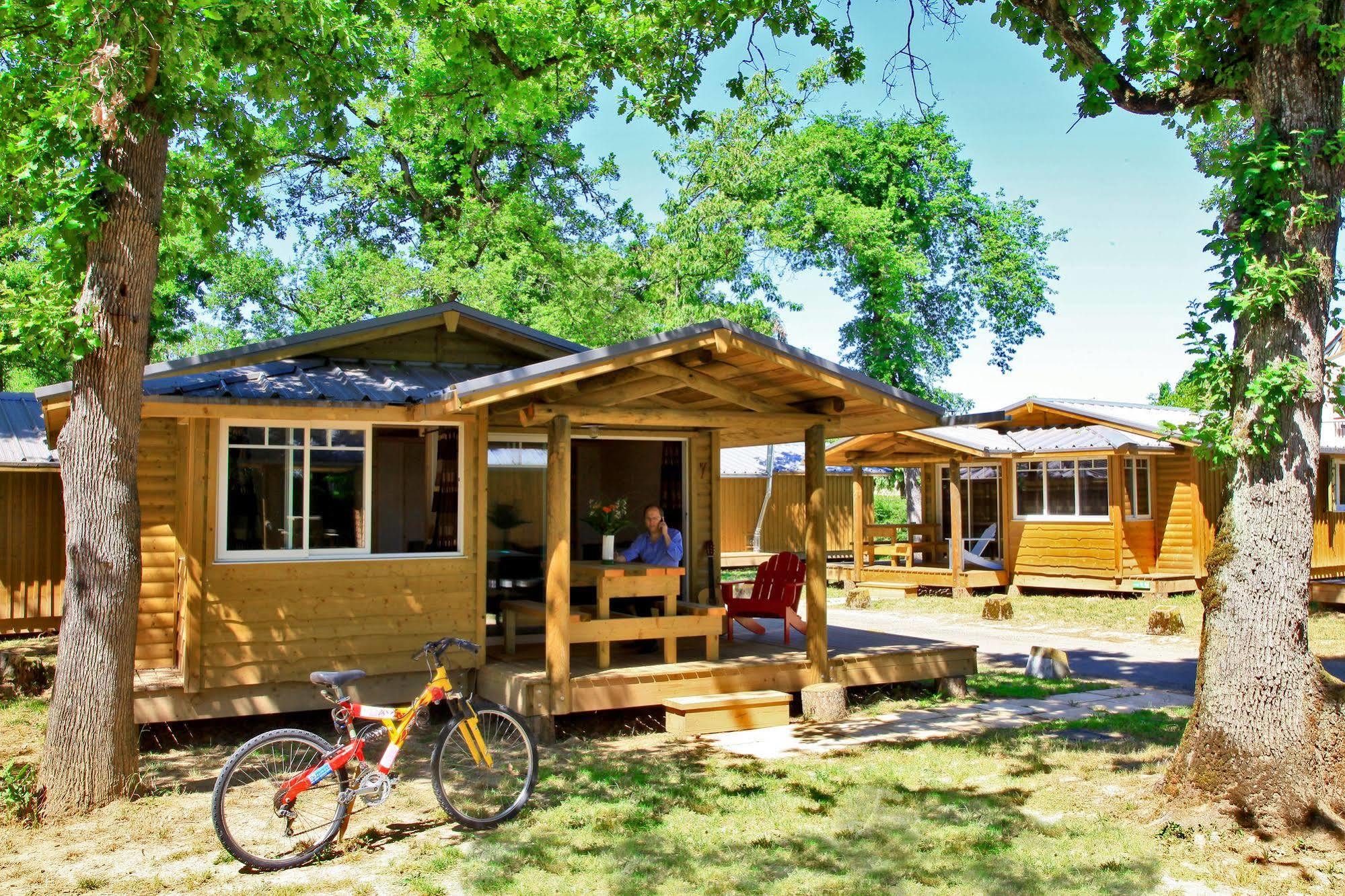 Albirondack Camping Lodge & Spa 외부 사진